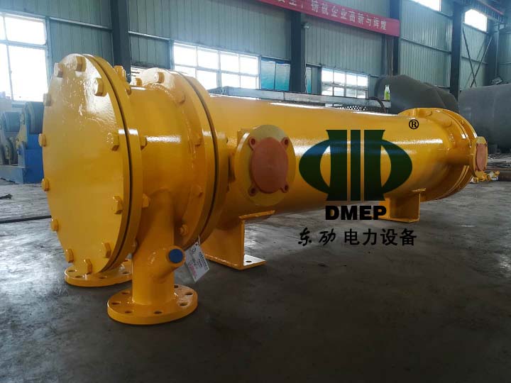 YL-20型臥式冷油器.jpg